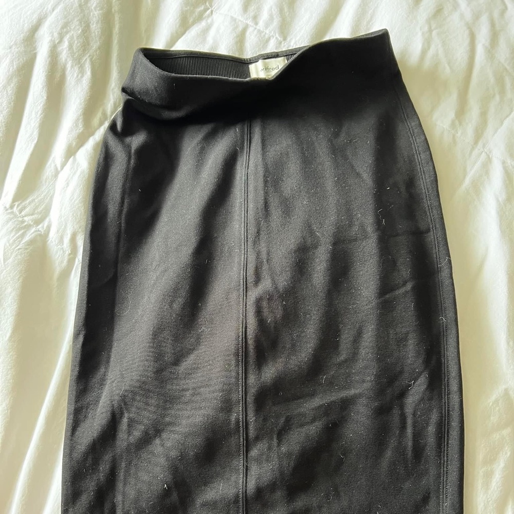 Black aritzia Pencil skirt